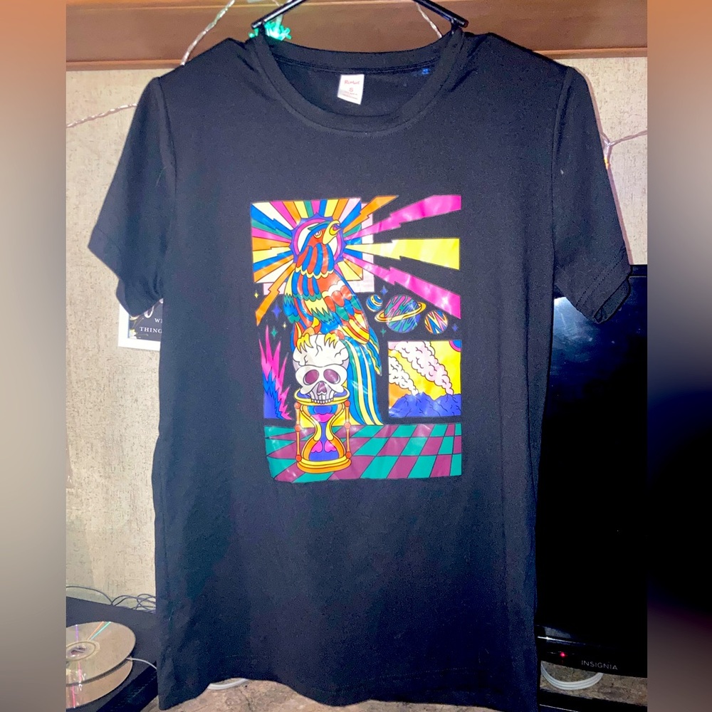 Psychedelic skull tee shirt